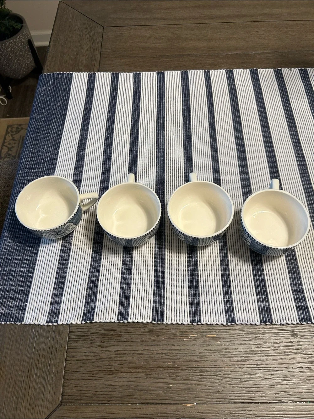 Currier & Ives Navy Blue/Cream Teacup and Saucer Set -Set of 4
